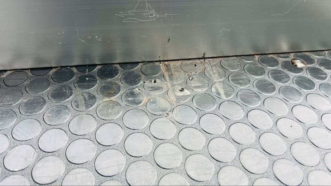 【愛知発引取限定】ハイエース200系標準ボディ用ユーアイビークル☆スライドフロア