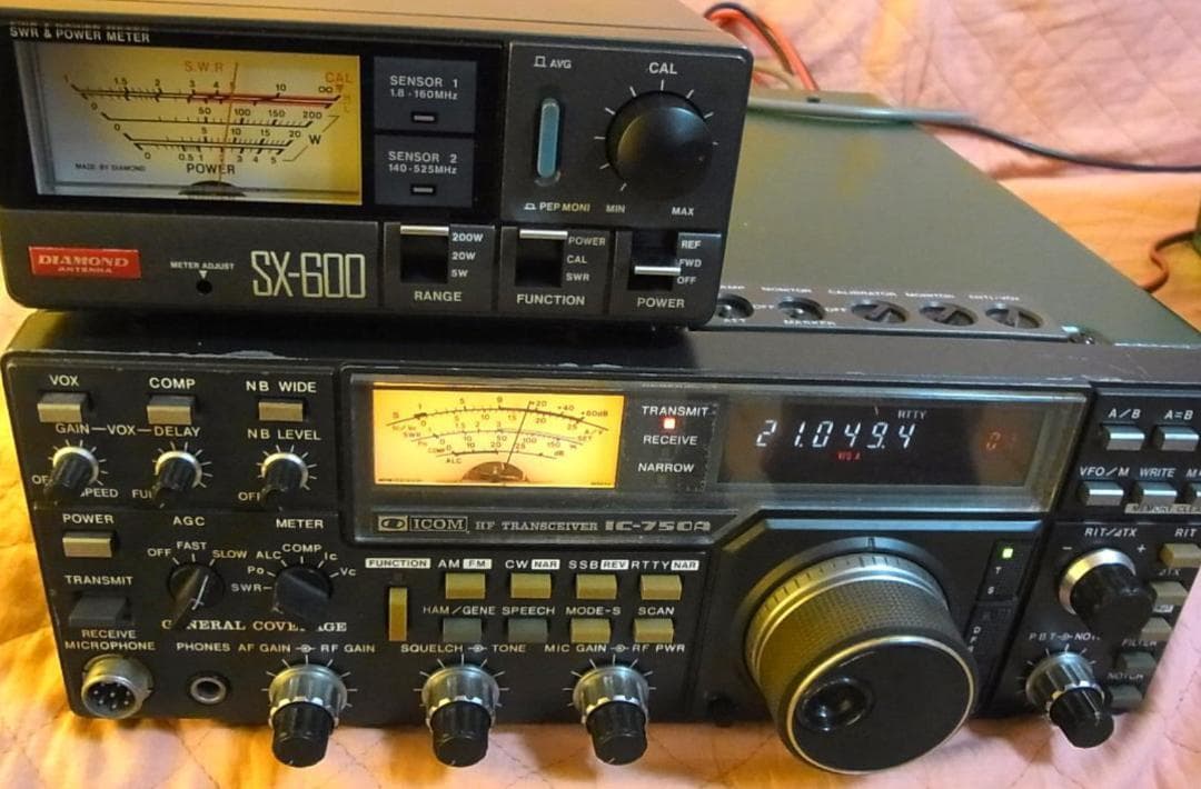 IC-750A HFトランシーバー 100W　オールモード　動作品