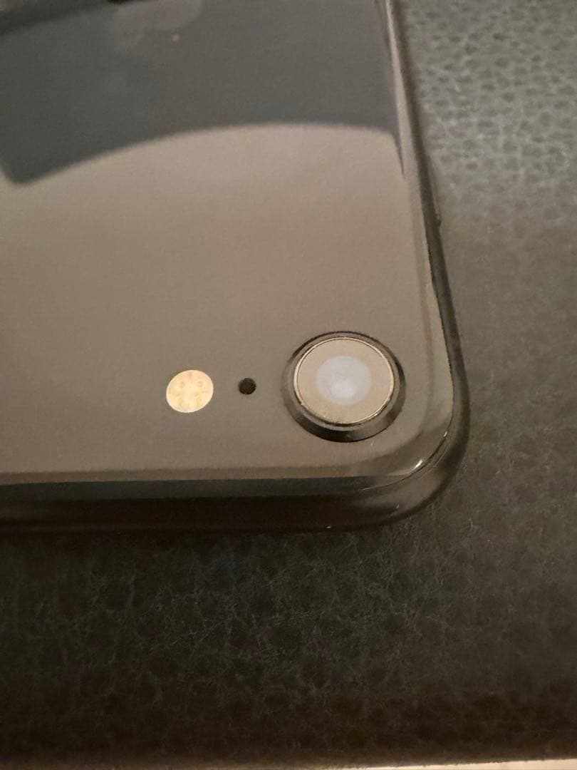 iPhone SE(第2世代)ブラック128GB ※本体のみ