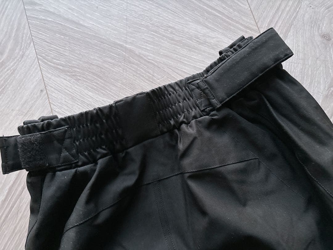 DESCENTEデサント　ビブパンツ　スノーウェア　ヒートナビ 黒　【美品】