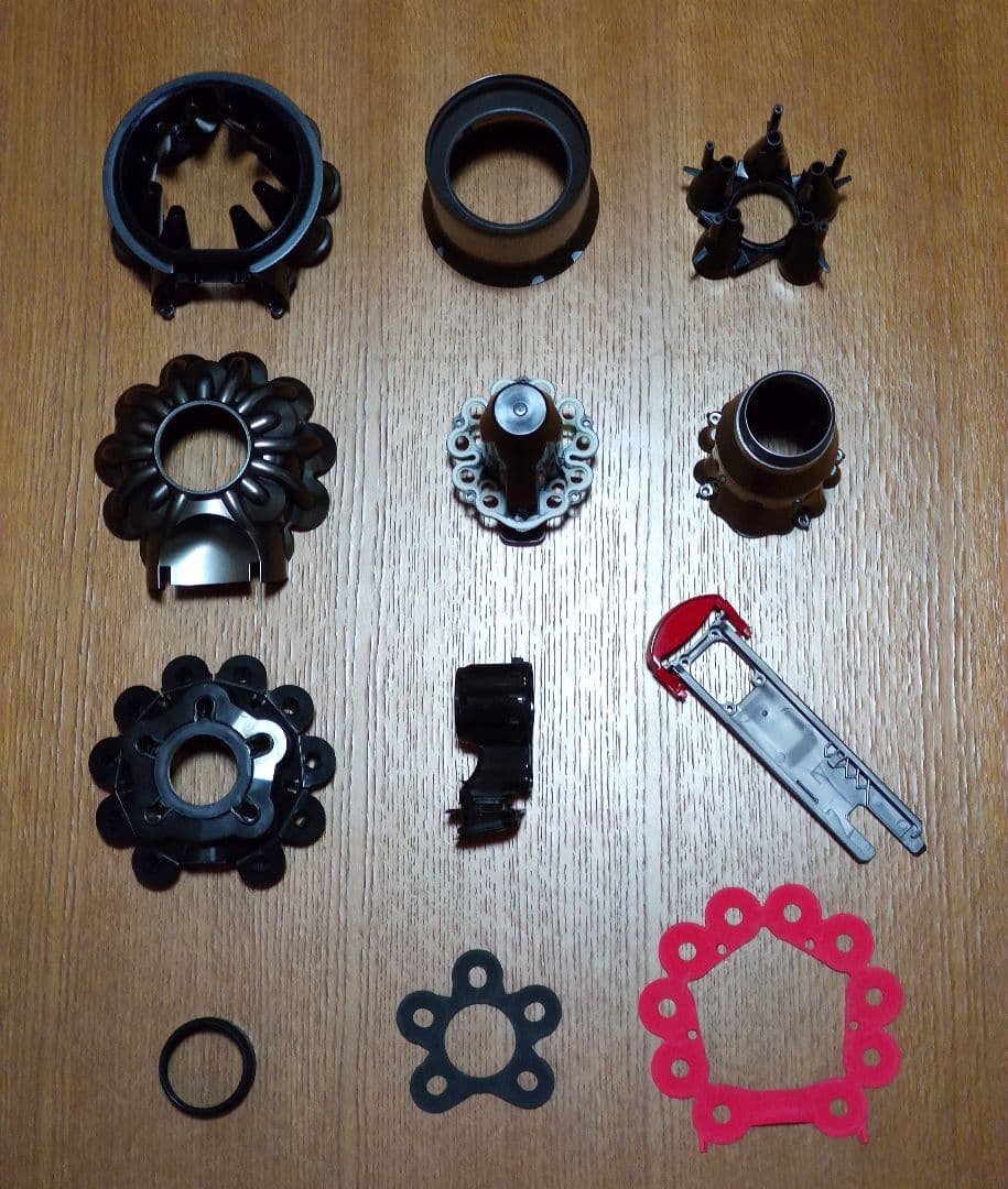 ダイソン SV11 掃除機＋マキタ18vアダプターセット 分解清掃済み 動作品