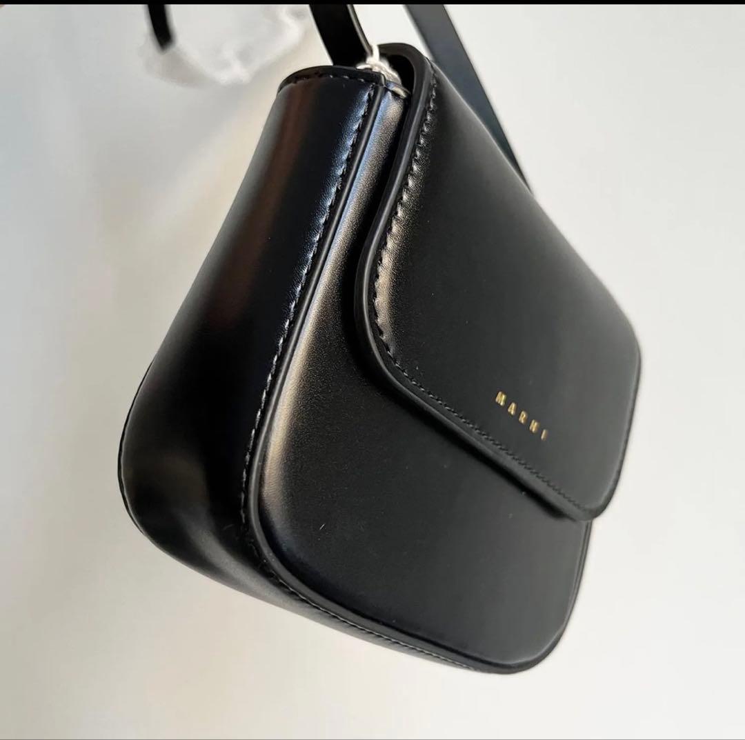 り*ご様 MARNI マルニ ミニショルダーバッグ黒