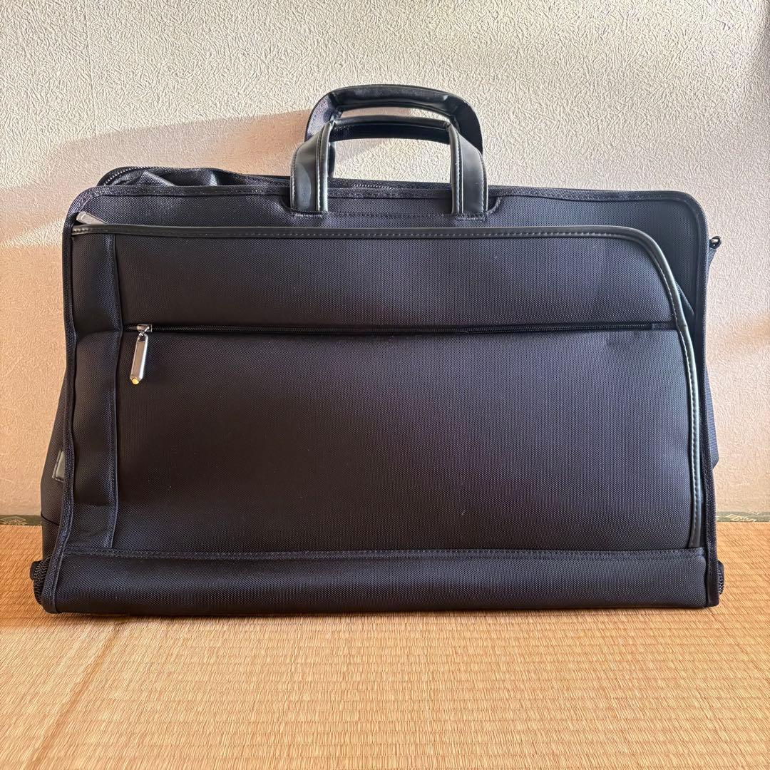 新品未使用　ace.ガーメントバッグ 54584