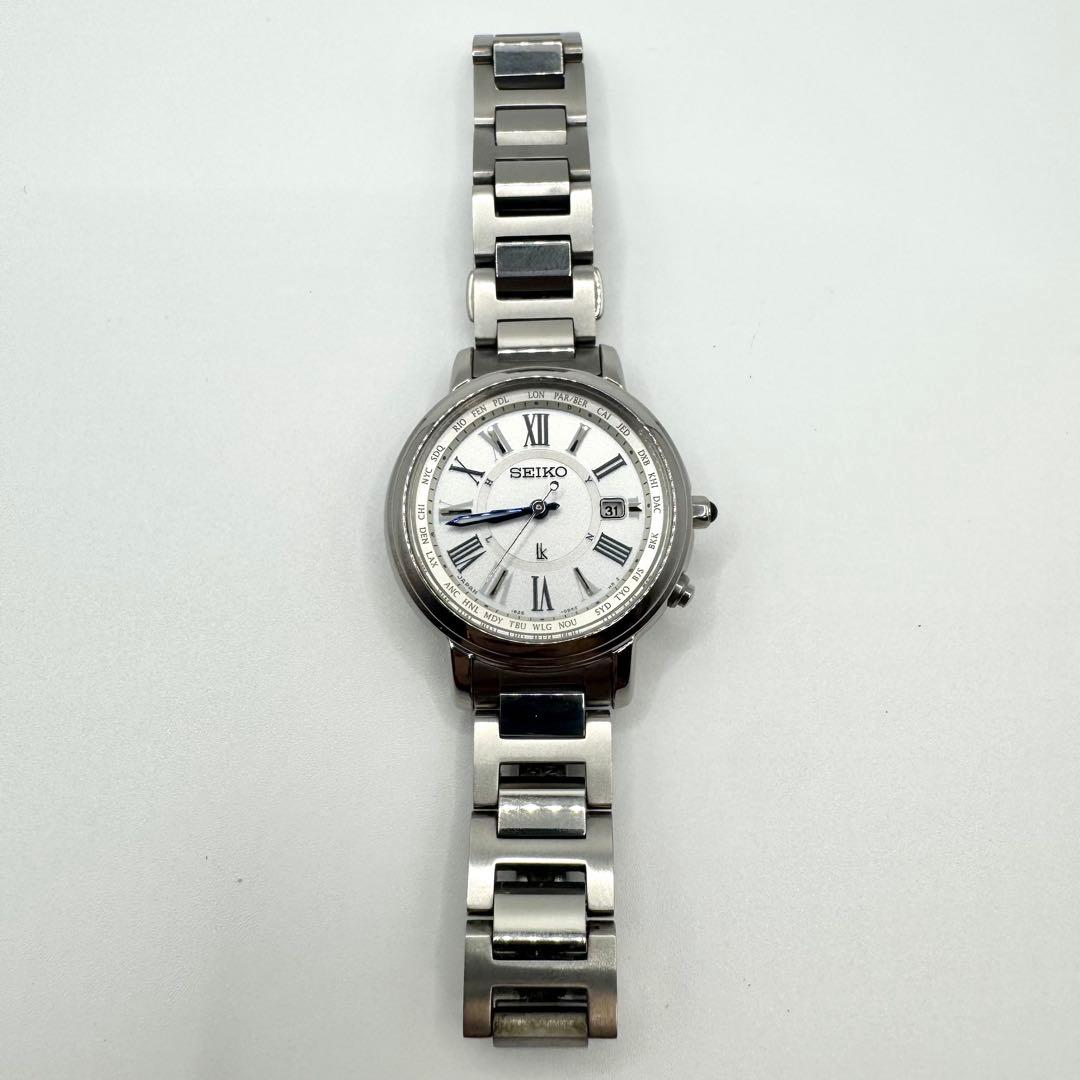 【美品】SEIKO LUKIA SSQV025 電波ソーラー チタン レディース