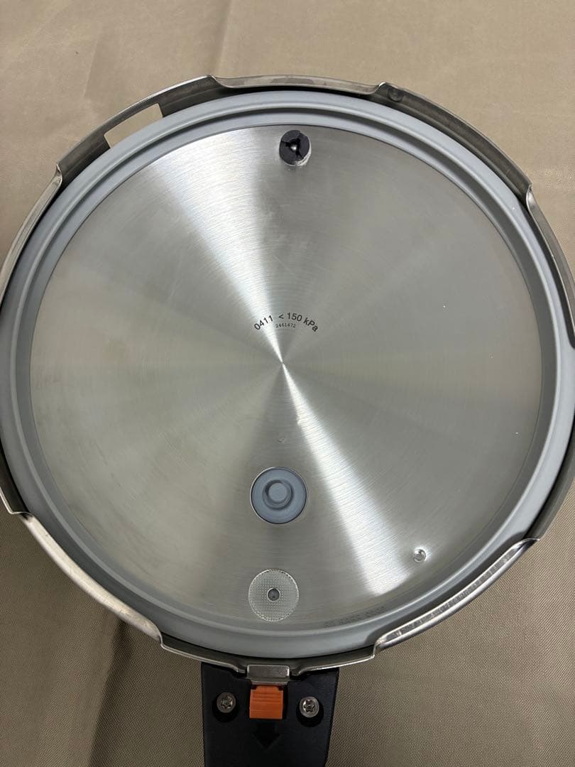 新品WMF Perfect 圧力鍋 ドイツ製4.5L