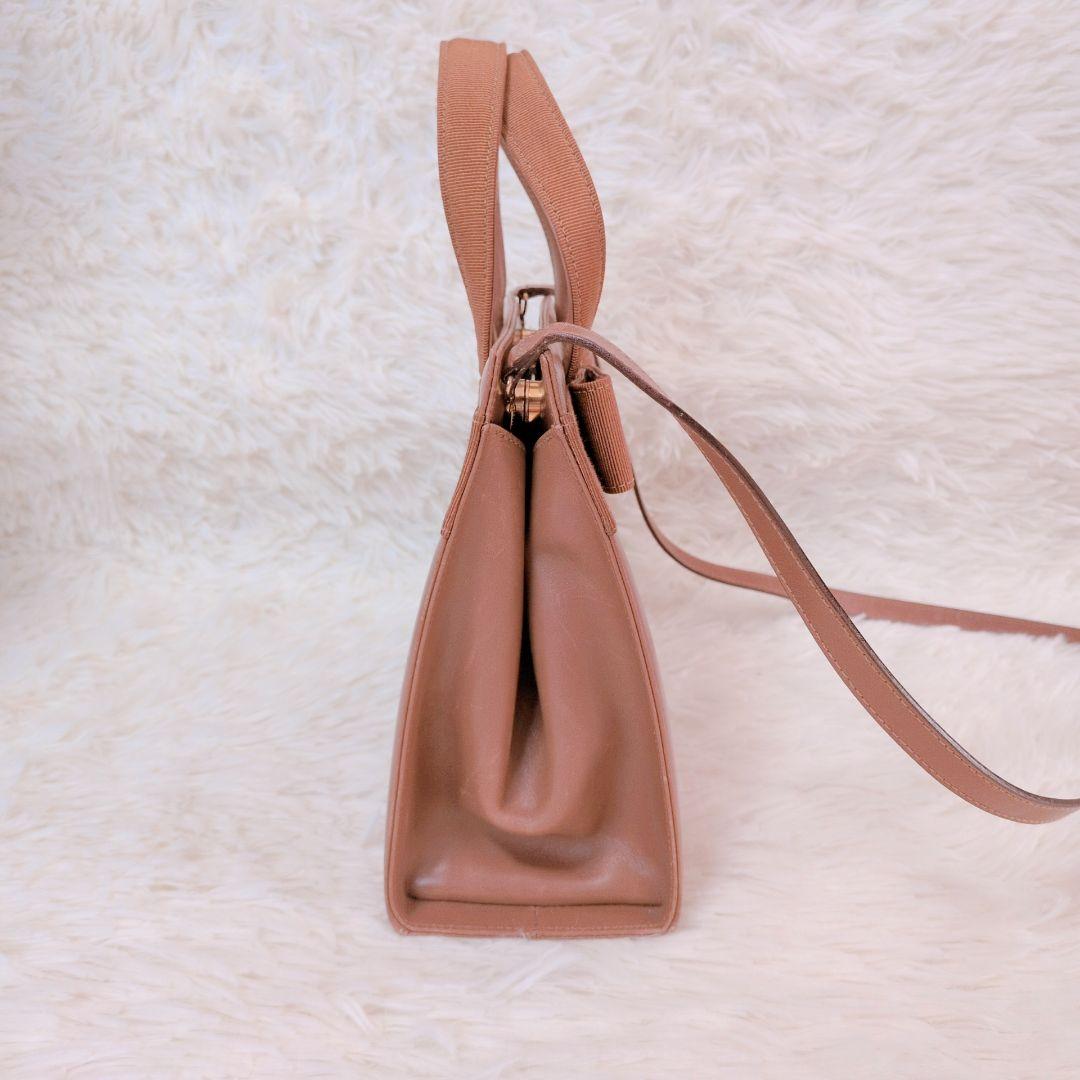 SalvatoreFerragamo ヴァラリボン 2WAY ショルダーバッグ