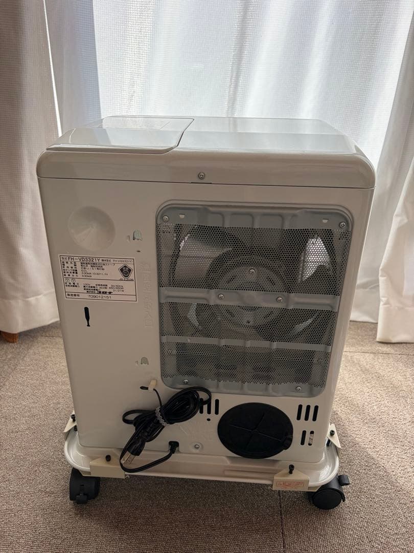 鮭丸さまへ：CORONAファンヒーター 2021年製-キャスター付き