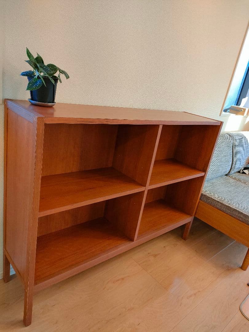 キャビネット　本棚　飾理棚