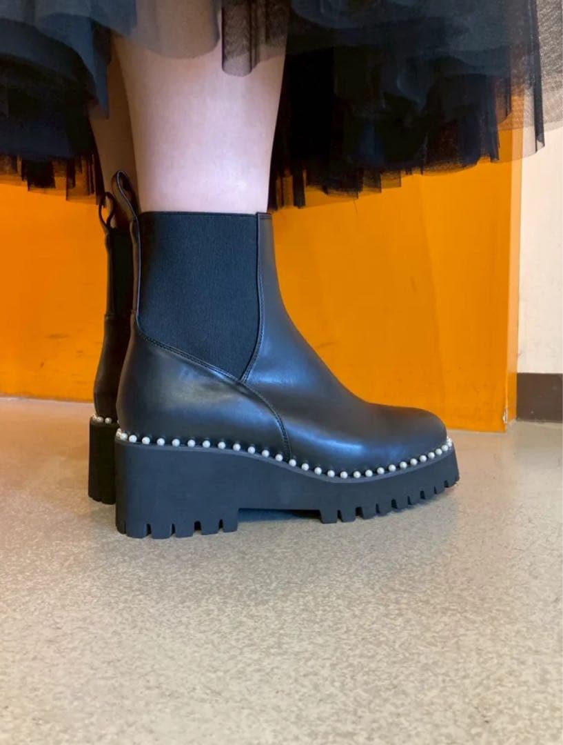 【週末限定❗️】】EVOLパールサイドゴアブーツ, M（試着のみ）