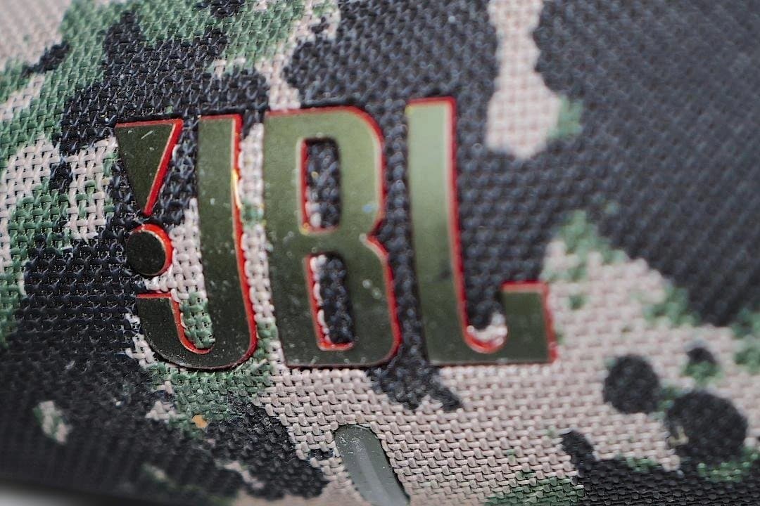 JBL Charge5防水使用ブルートゥーススピーカー40W送料込匿名配送値下げ