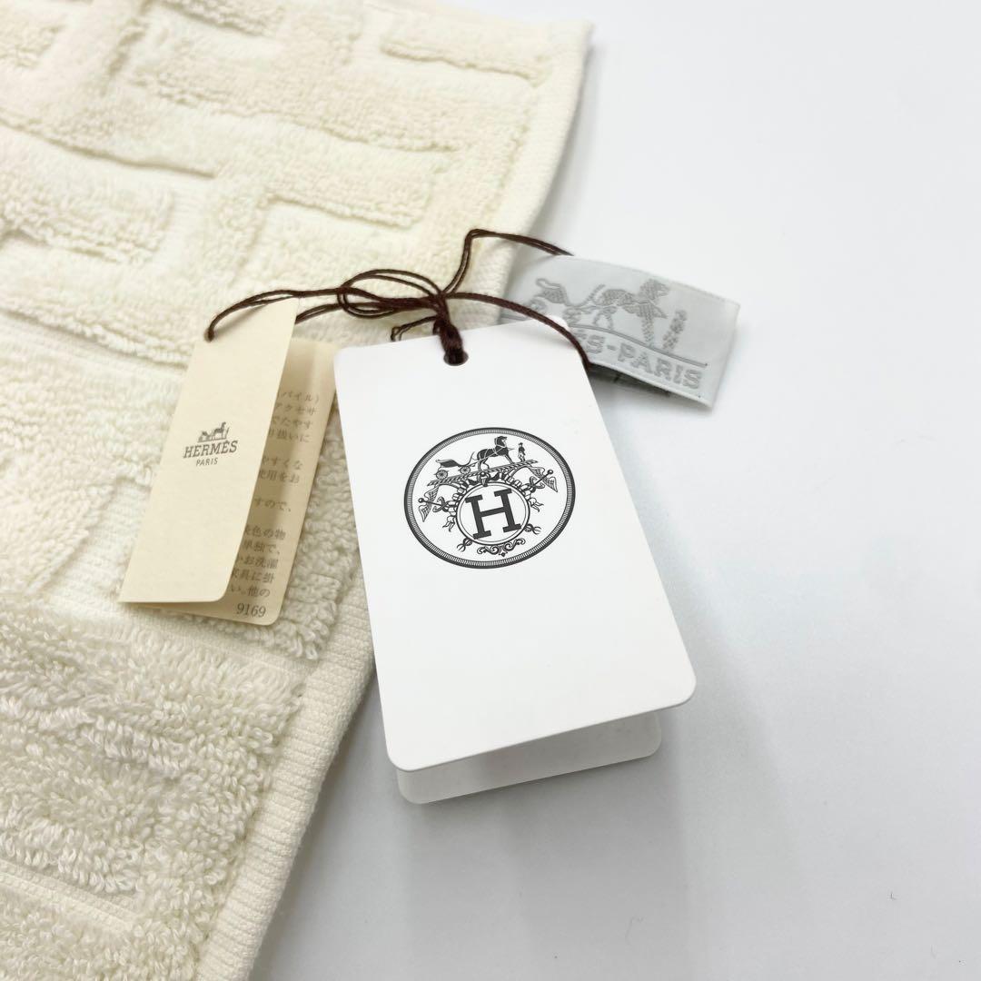 新品未使用　HERMES エルメス　ハンカチ　コットン　2枚セット　白×紺