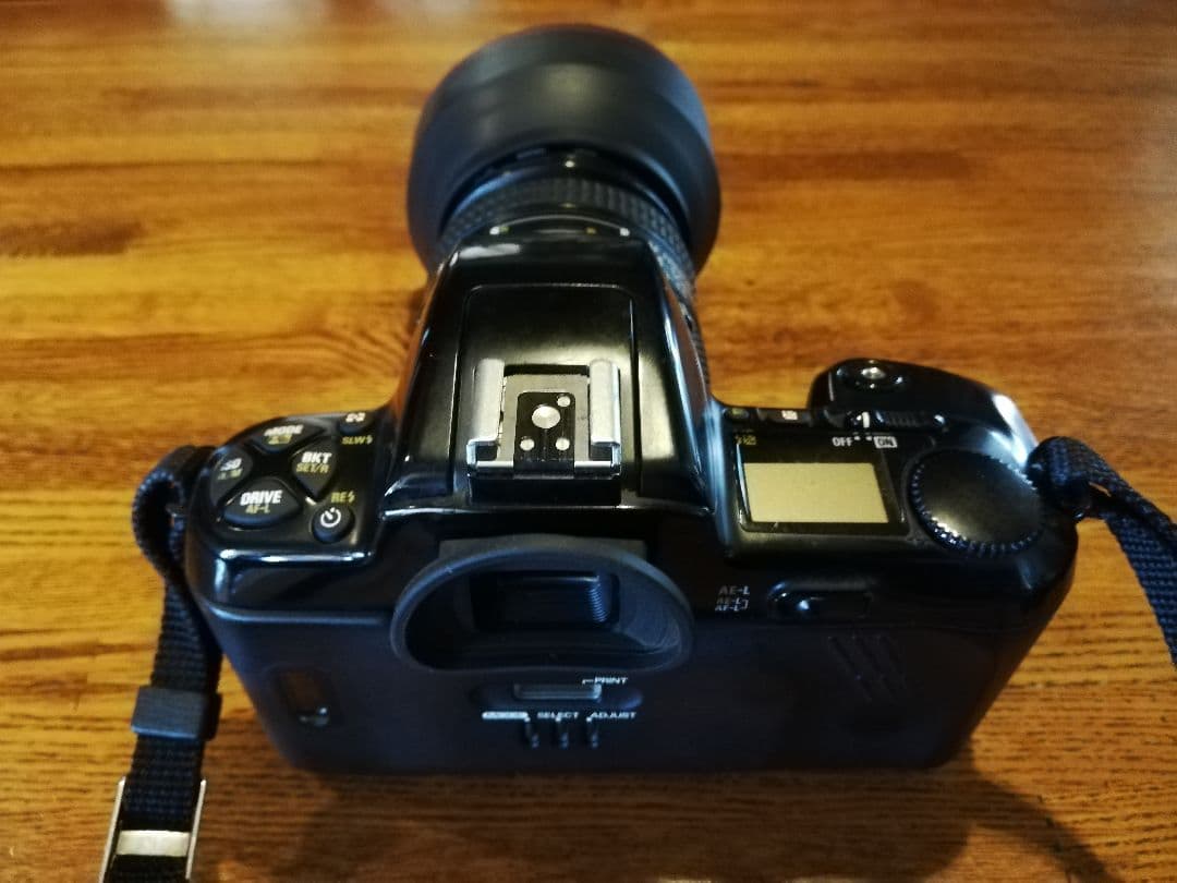 【ジャンク】Nikon  F - 601  QUARTZ  DATE