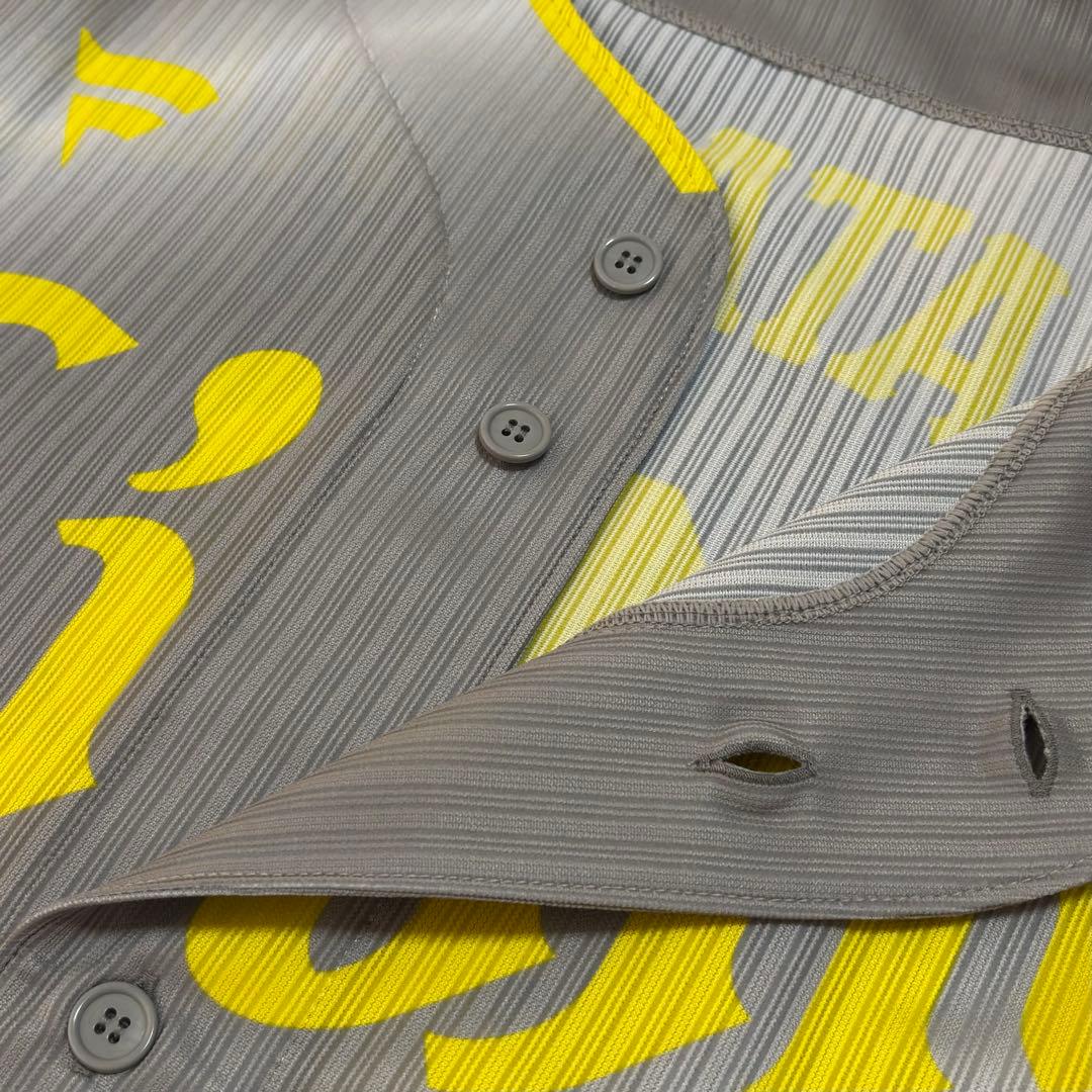 埼玉西武ライオンズ 渡部健人 実使用 Laview ユニフォーム 直筆サイン入り