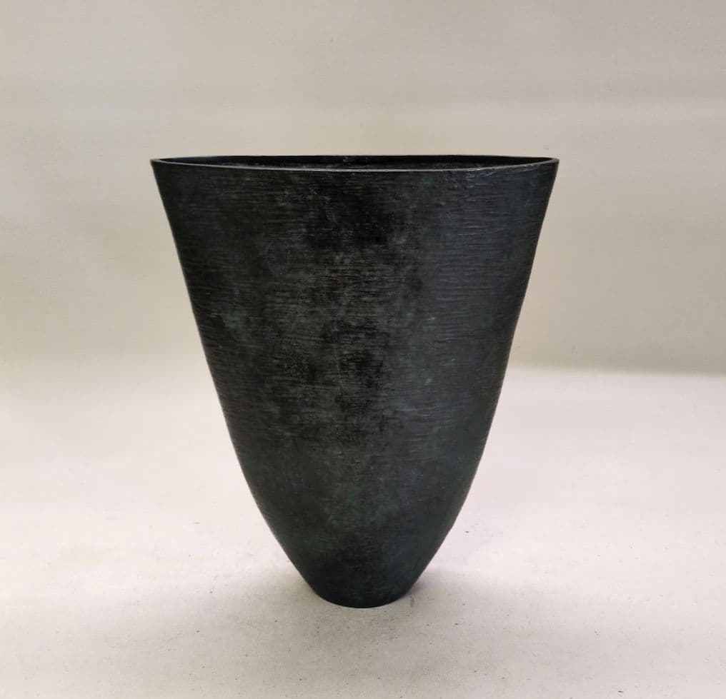 銅製花器　青銅色　池坊好み　池坊花器