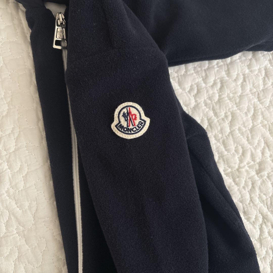 【最終値下】美品 MONCLER フード付きロンパース ネイビー　ハンガー付き