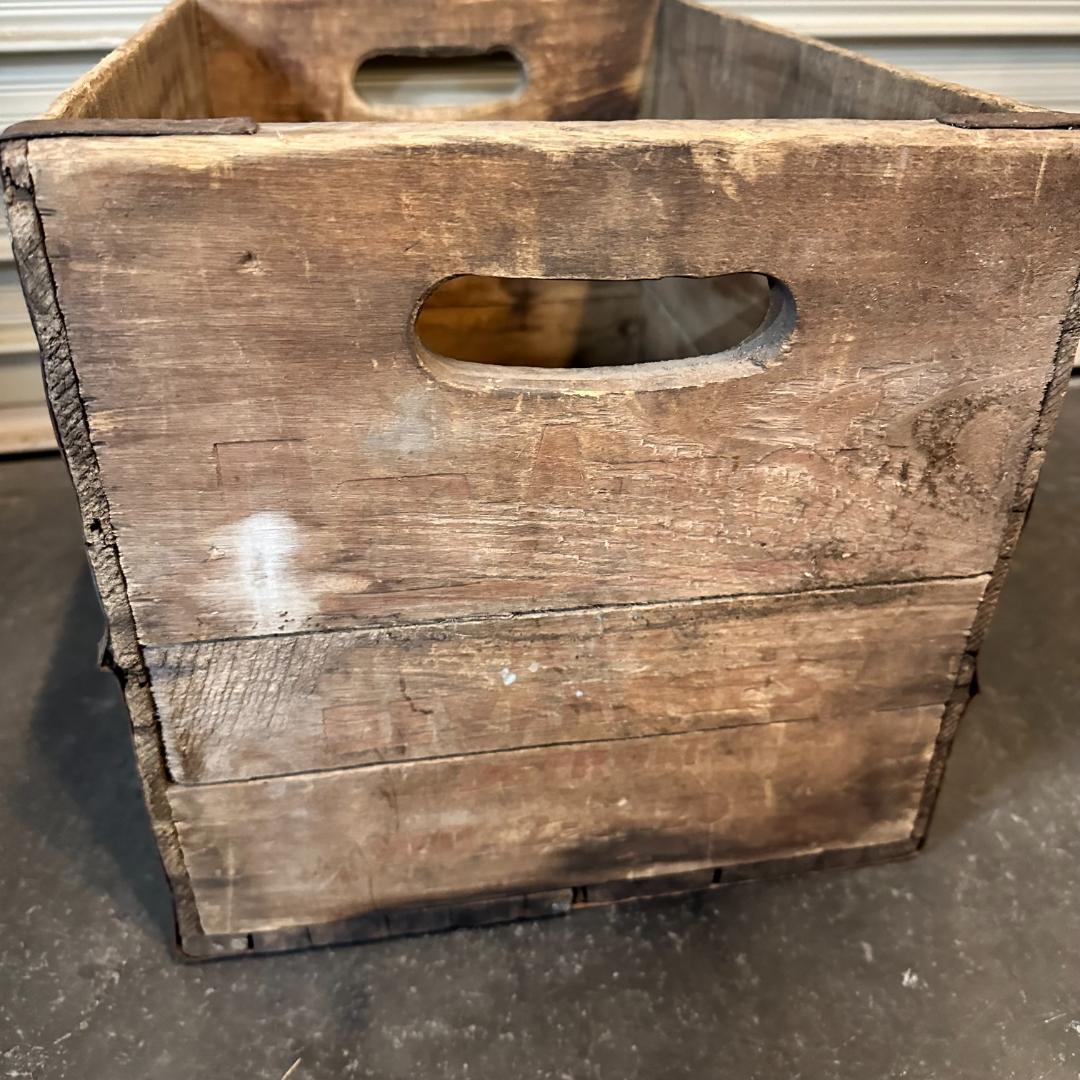 RED A ROW ヴィンテージ木箱 アメリカン雑貨