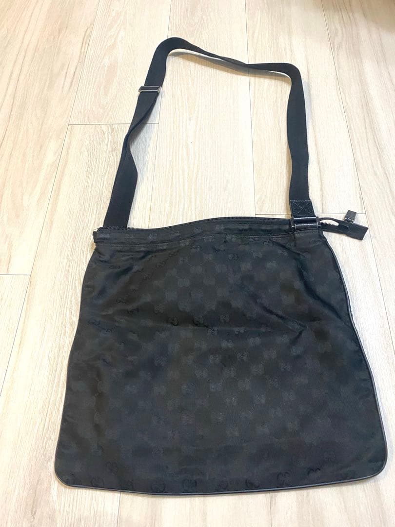 グッチ　GUCCI ショルダーバック