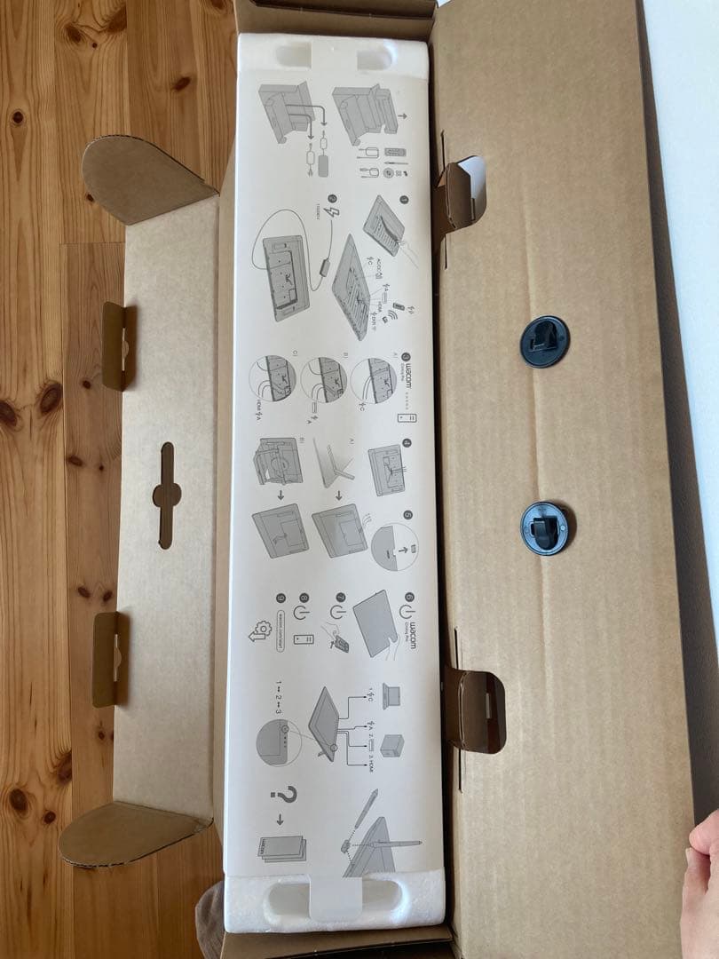 WACOM cintiq pro 24 液タブ