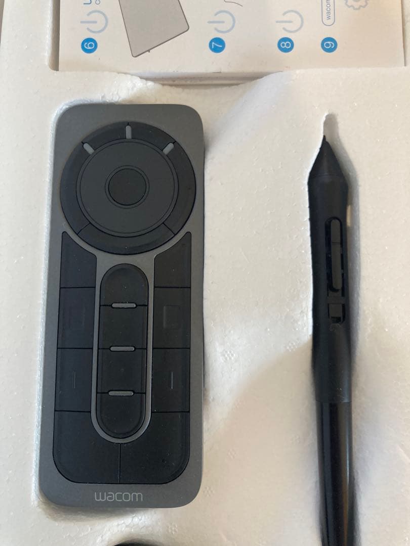 WACOM cintiq pro 24 液タブ