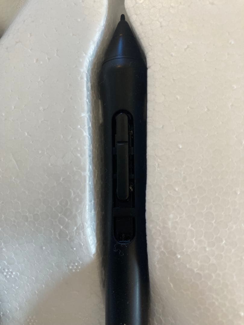 WACOM cintiq pro 24 液タブ