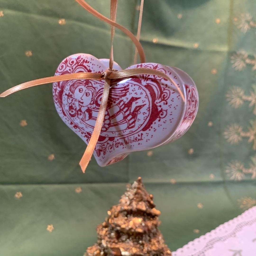 ビヨンヴィンブラッド　赤色のニモール窯のビンテージ天使のオーナメント！可愛い！