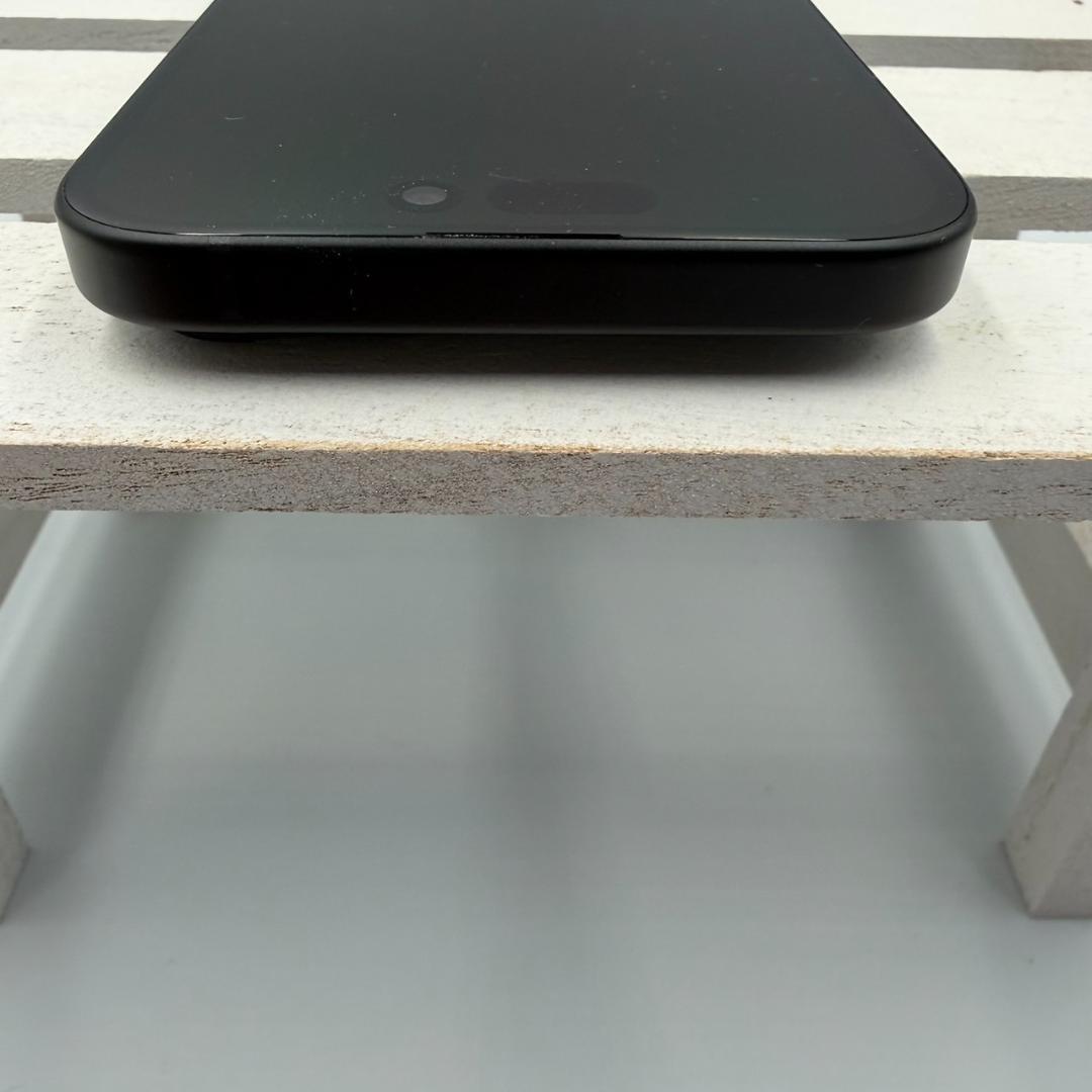 iPhone15 256GB ブラック 235
