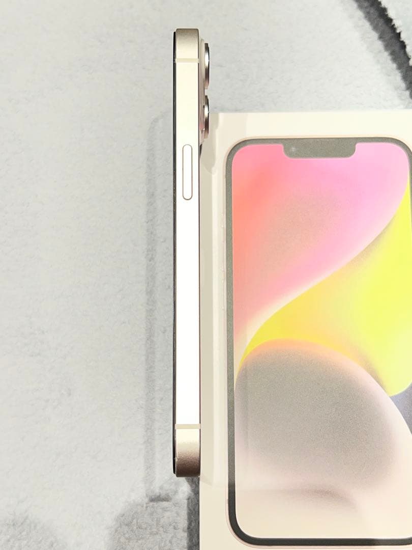 Apple iPhone 14 ホワイト ディスプレイ新品　SIMフリー 箱付き