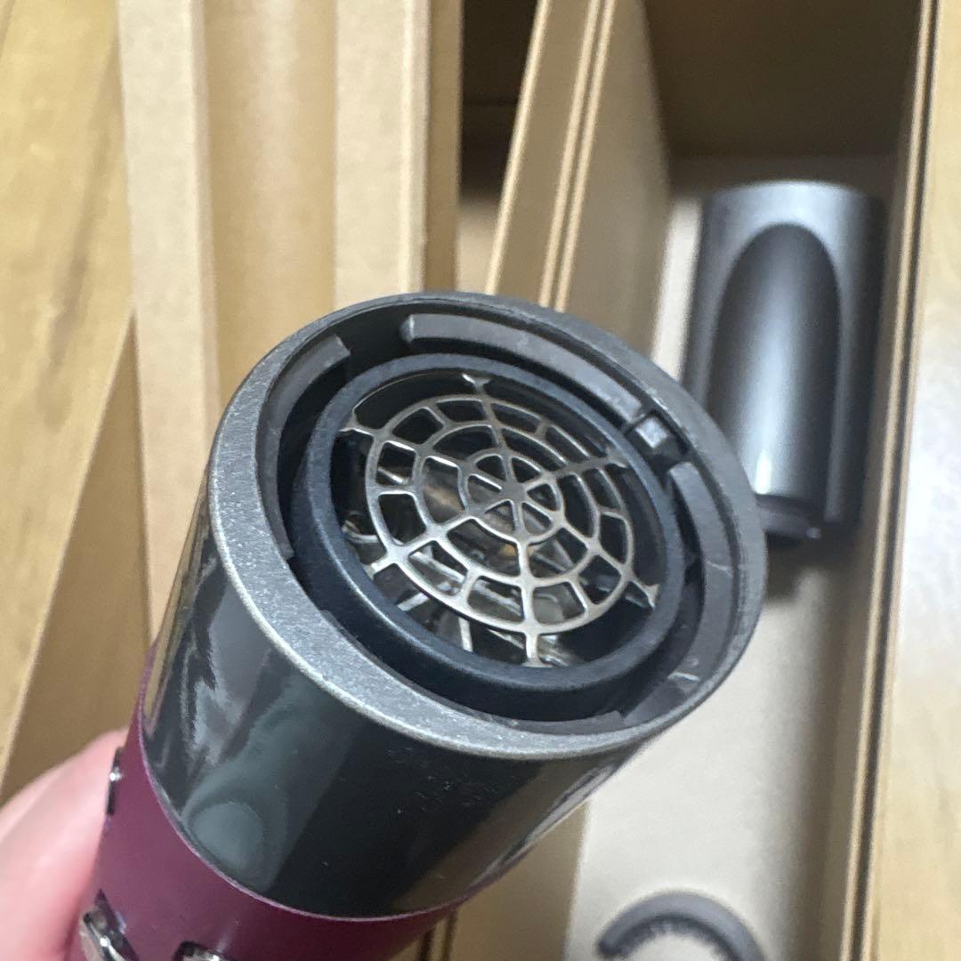 ダイソンヘアドライヤー