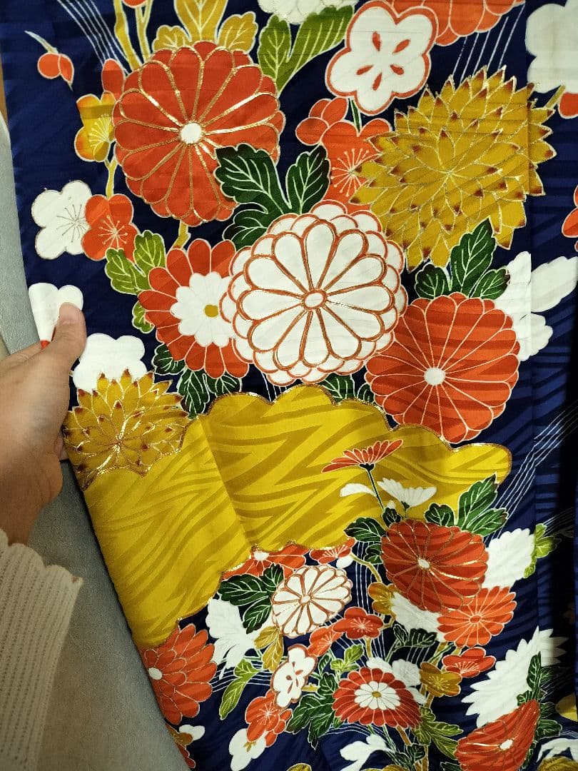 【ひより】正絹　古典柄　振袖リメイクフレアドレス　紺