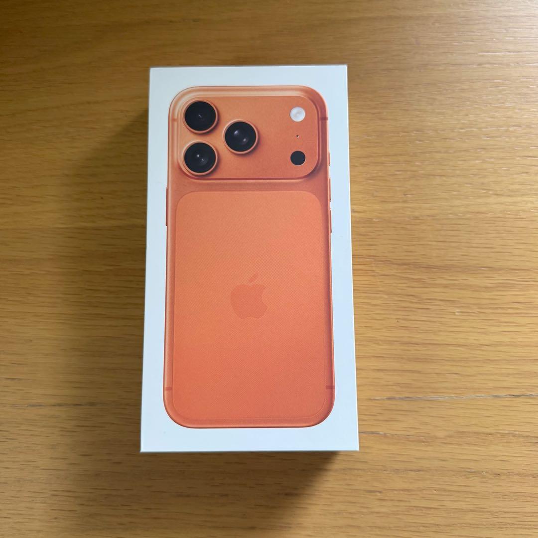 ら*ぐ様 【香港版】iPhone17 Pro256GB コズミックオレンジ 新品