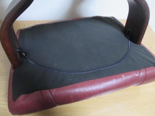 エコーネス　EKORNES　スツール　オットマン　椅子　本革　レザー　レッド系