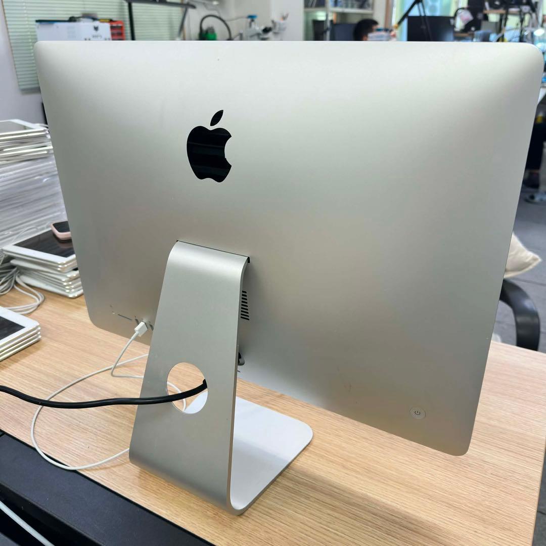 iMac 21.5インチ Retina｜Core i5｜8GB｜1TB HDD