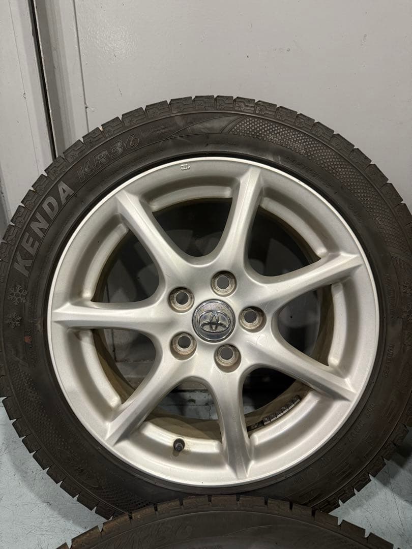 トヨタ　エスティマ　純正アルミホイール　17インチ　スタッドレス付き