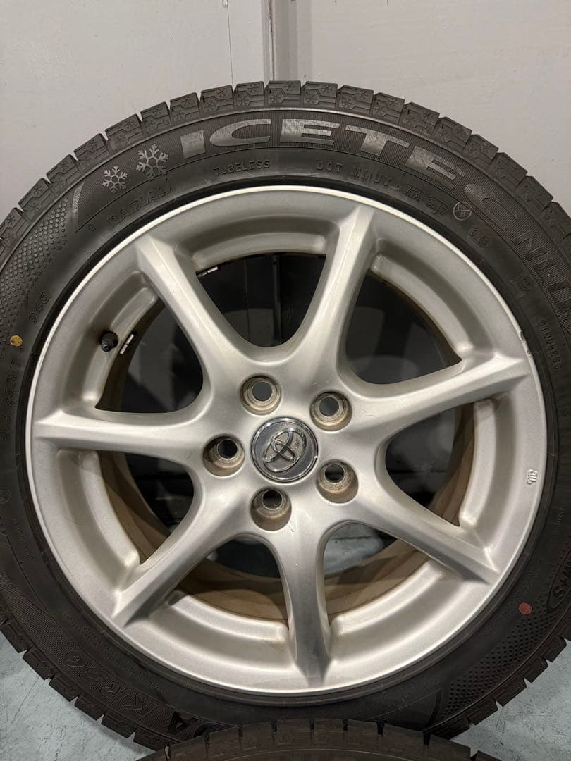 トヨタ　エスティマ　純正アルミホイール　17インチ　スタッドレス付き