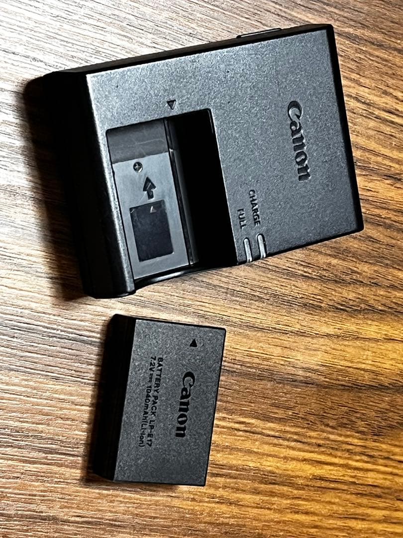 CanonKiss X10i トリプルレンズキット