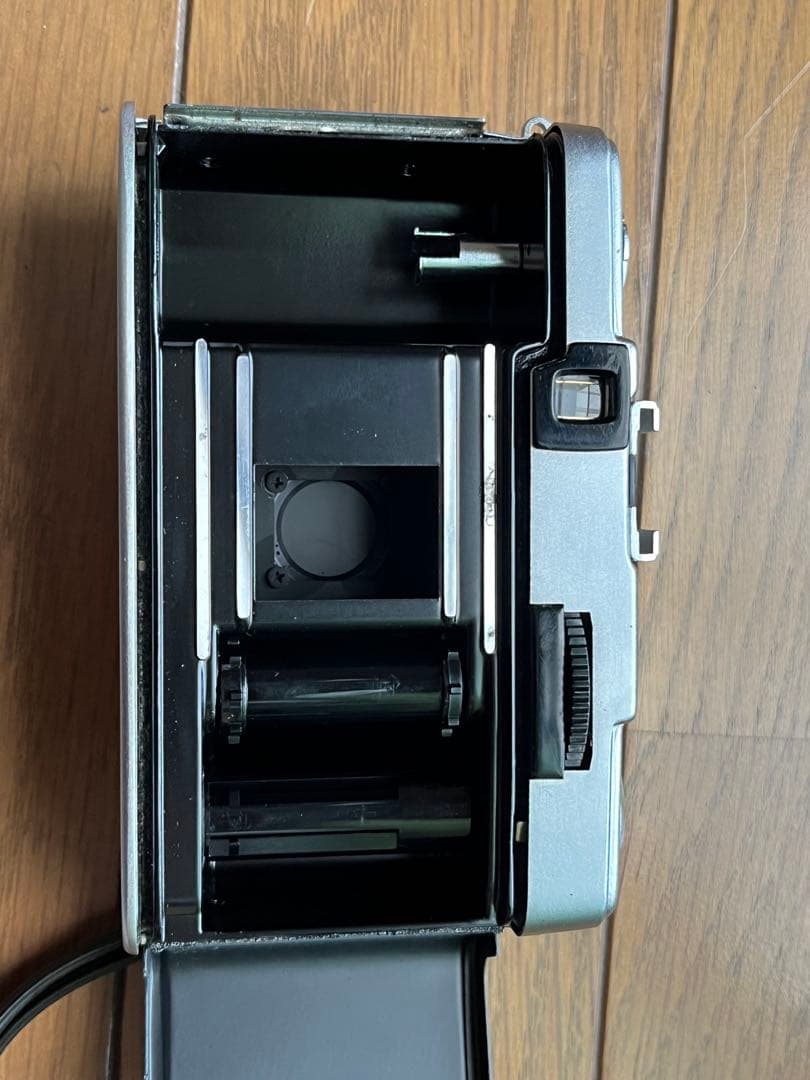 Olympus Pen コンパクトフィルムカメラ