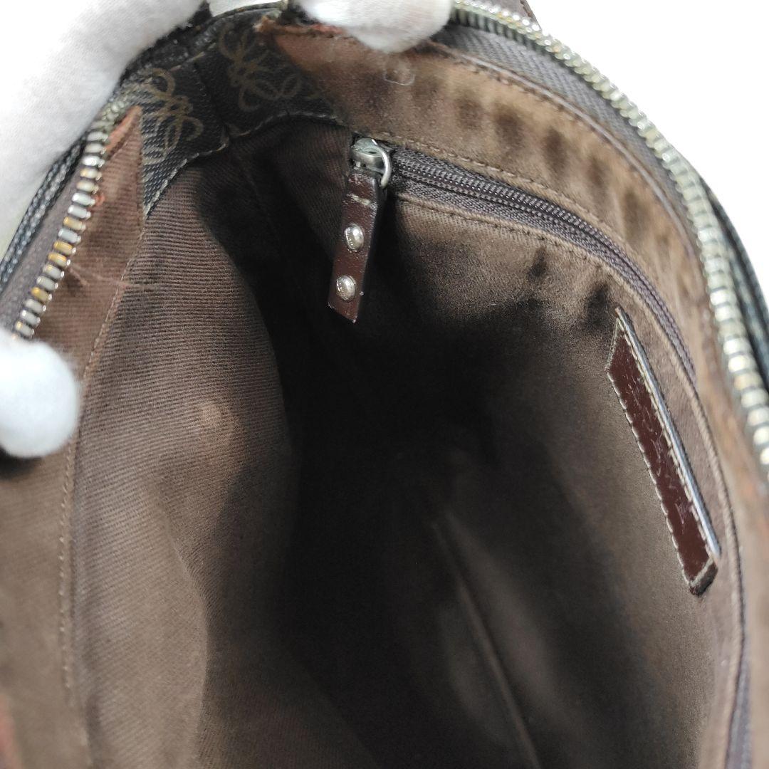 本日限定価格　ロエベ　ショルダーバッグ　アナグラム　リピート　PVC　ポーチ