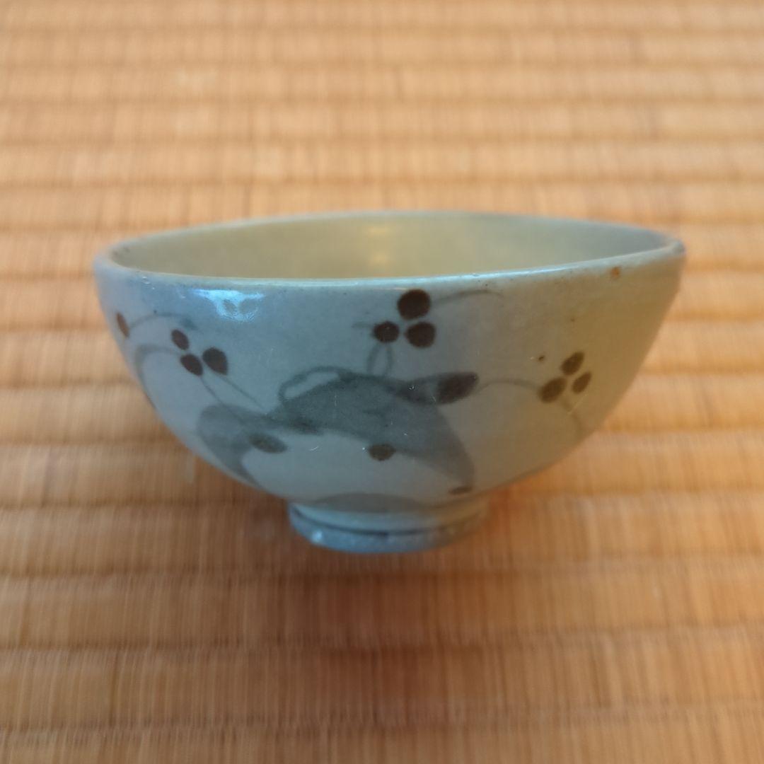 灰色の花模様 陶器ボウル　おわん　直径約10cm初期伊万里　骨董　古美術