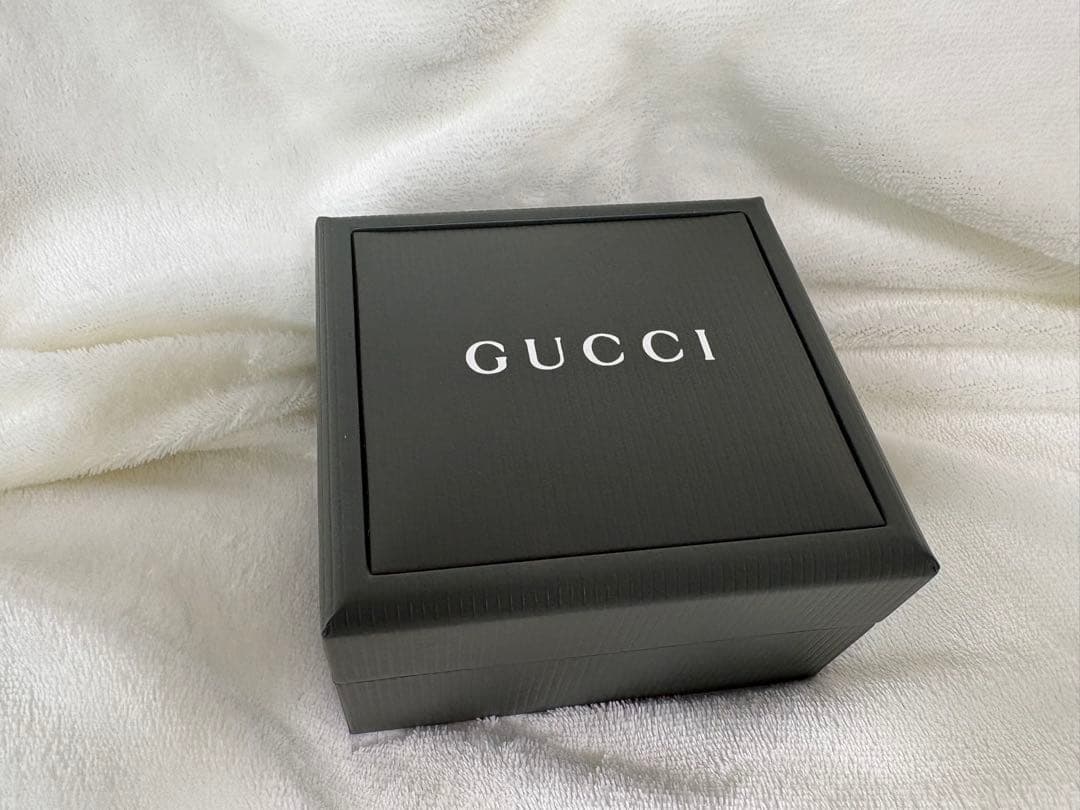 GUCCI シルバー 時計 箱・保証書付き