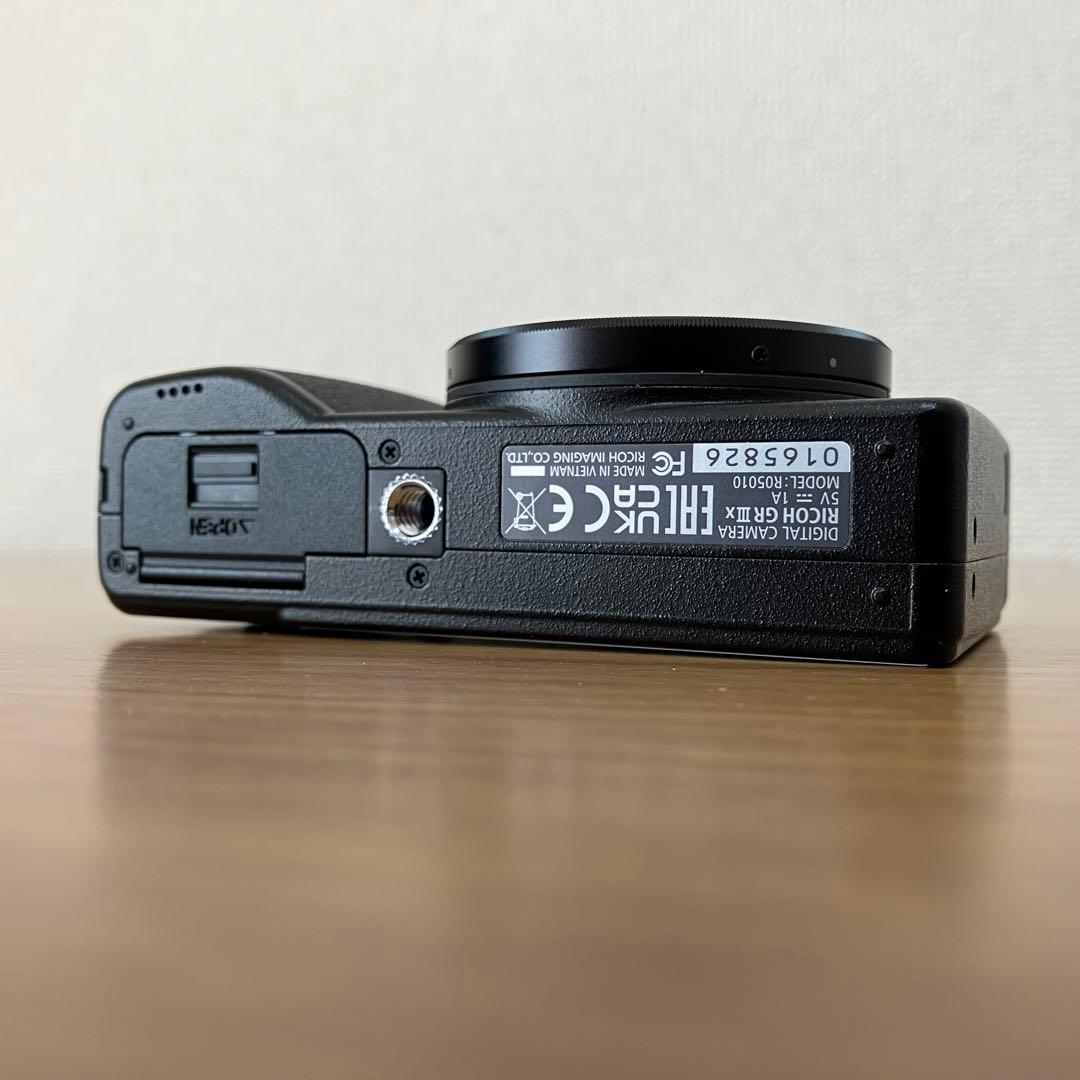 ショット数100以下！RICOH GRIIIx