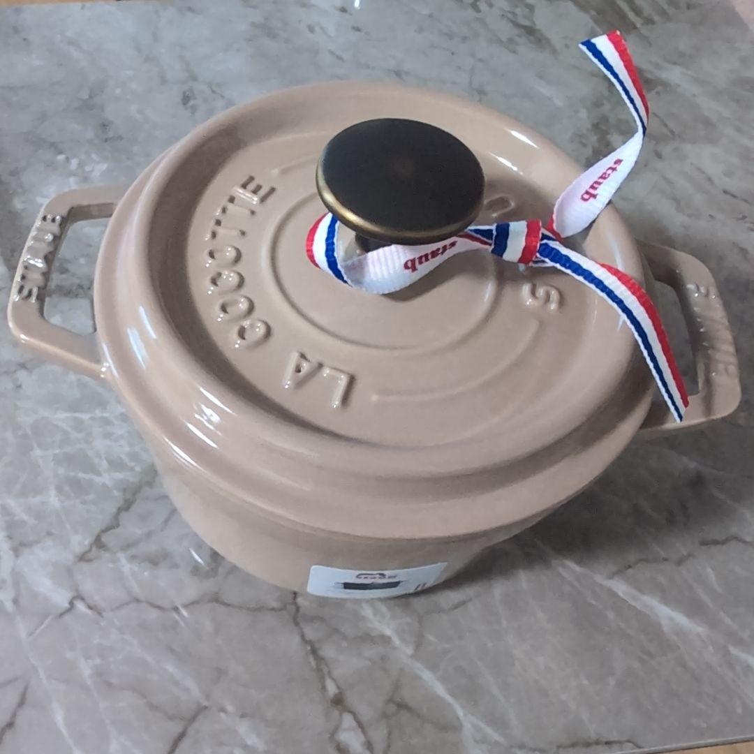 staub ストウブ ピコ ココット ラウンド リネン 14cm