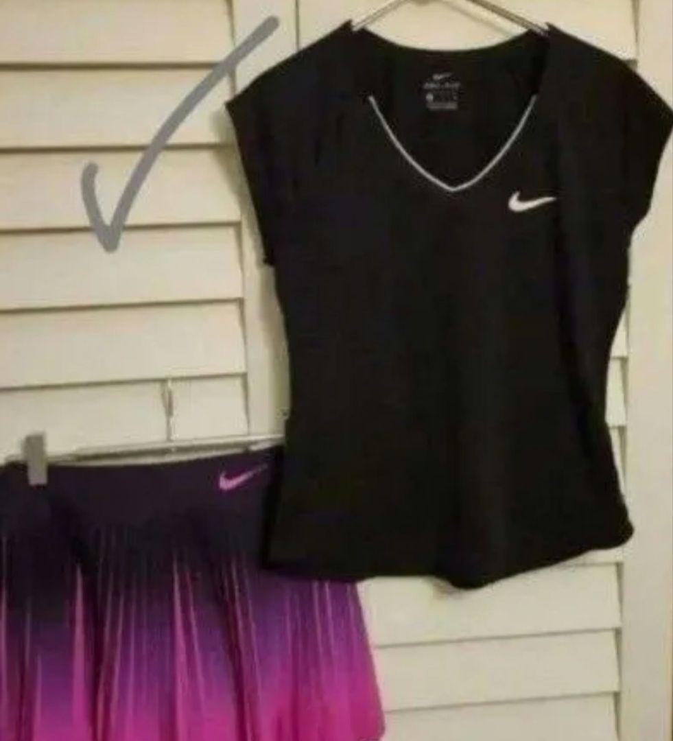 NIKE　ビクトリースコート(テニス　アドミラル　FILA　)