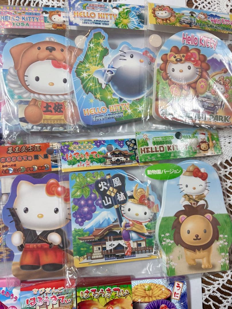 d*2様 ハローキティ ご当地メモ帳 18点