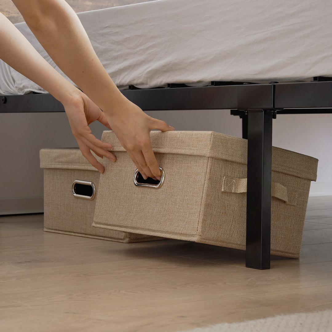 数量限定！高級【SD・セミダブル】ベッドフレーム・コンセント付きBROWN