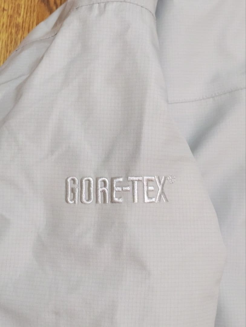 ダイワ AQUOLIA GORE-TEX 大盛中綿 ウィンタージャケット＆パンツ