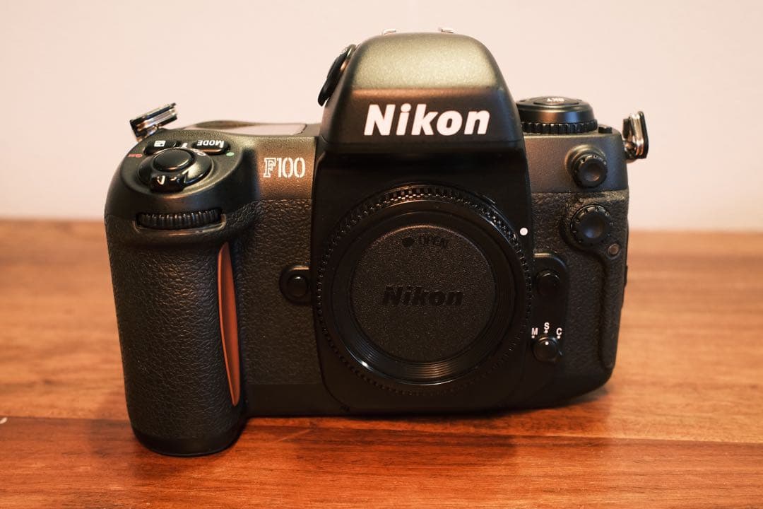 フィルムカメラ Nikon F100 + AF NIKKOR 50mm f/1.4