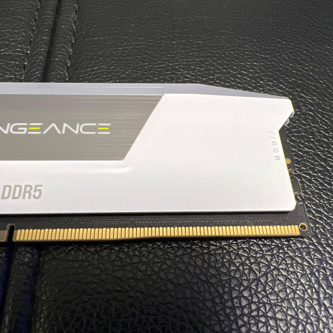 CORSAIR DDR5 32GB ホワイト [16GB×2枚]