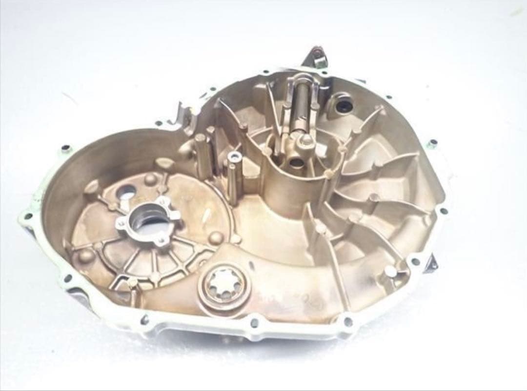 cb400sf nc39 クラッチカバー　クランクケース割れなし廃盤品