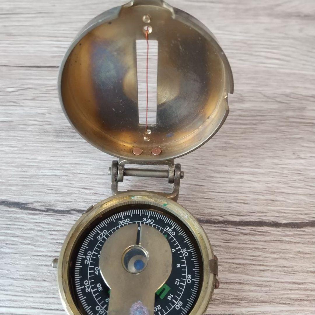 方位磁石　コンパス