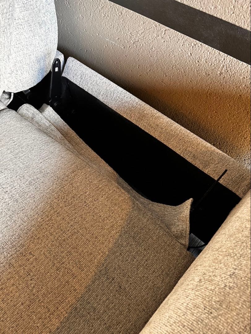 ニトリ　2人掛け　電動布張りリクライニングソファKK6133 BE/LGY